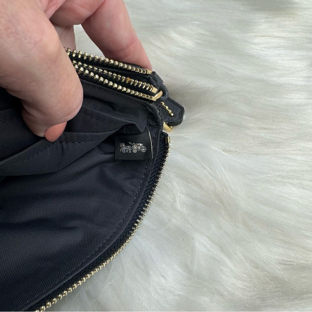 Coach Double Zip Pebbled Leather Corner Zip Wristlet - Picture 7 of 9